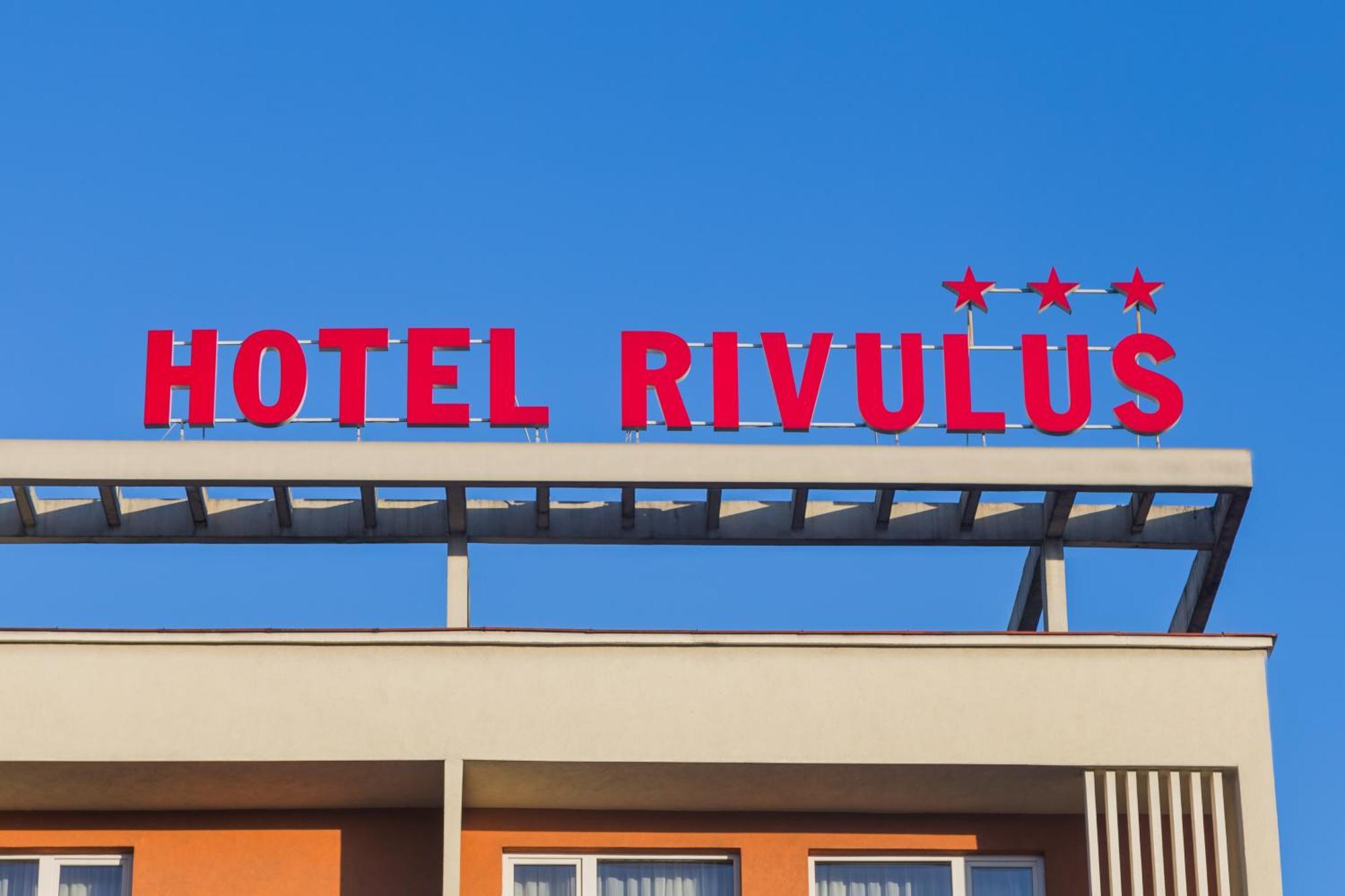Hotel Rivulus Бая-Маре Экстерьер фото