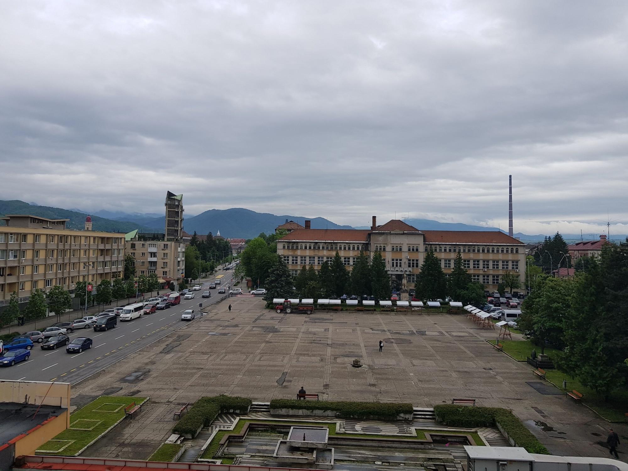 Hotel Rivulus Бая-Маре Экстерьер фото
