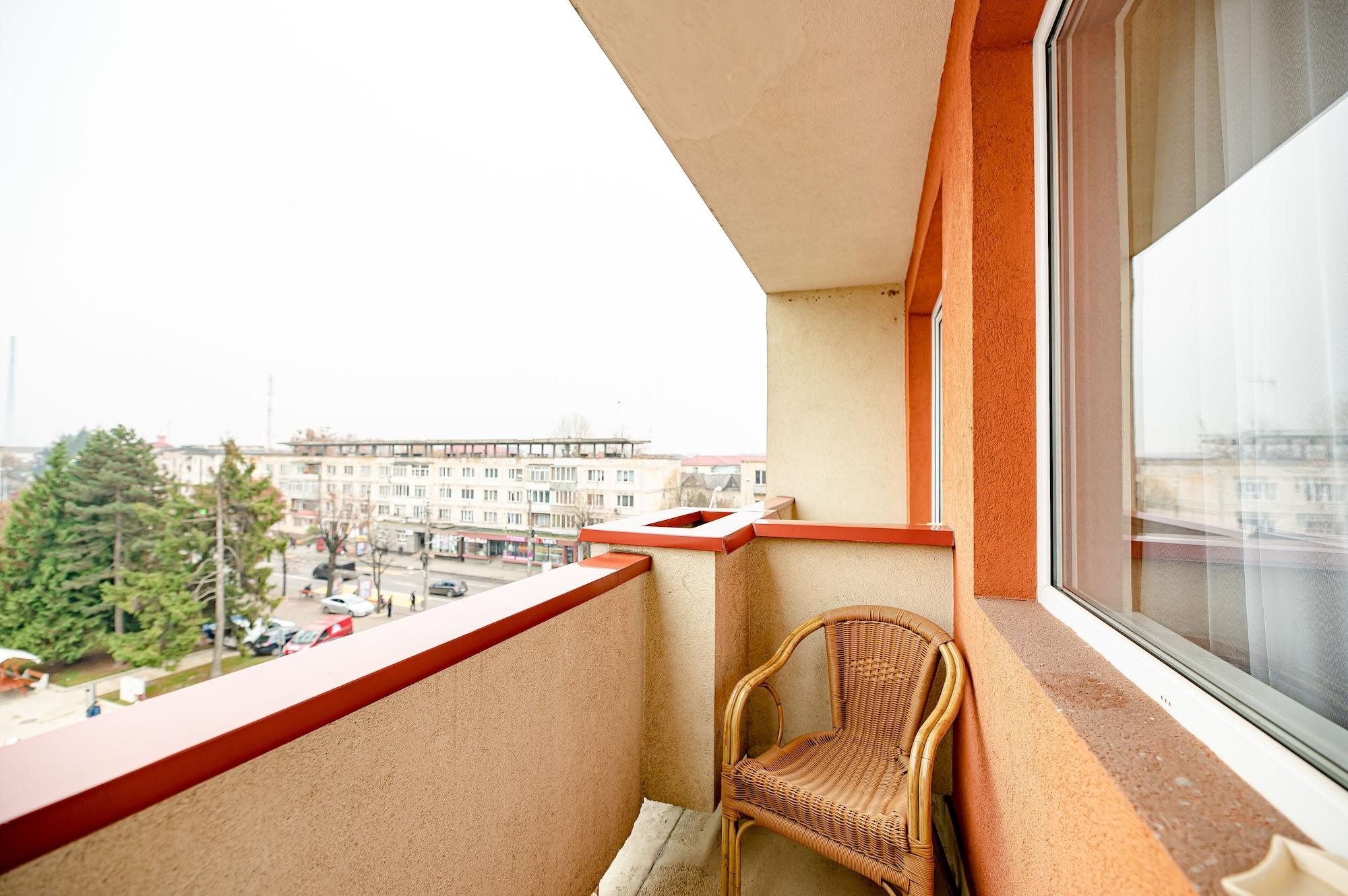 Hotel Rivulus Бая-Маре Экстерьер фото