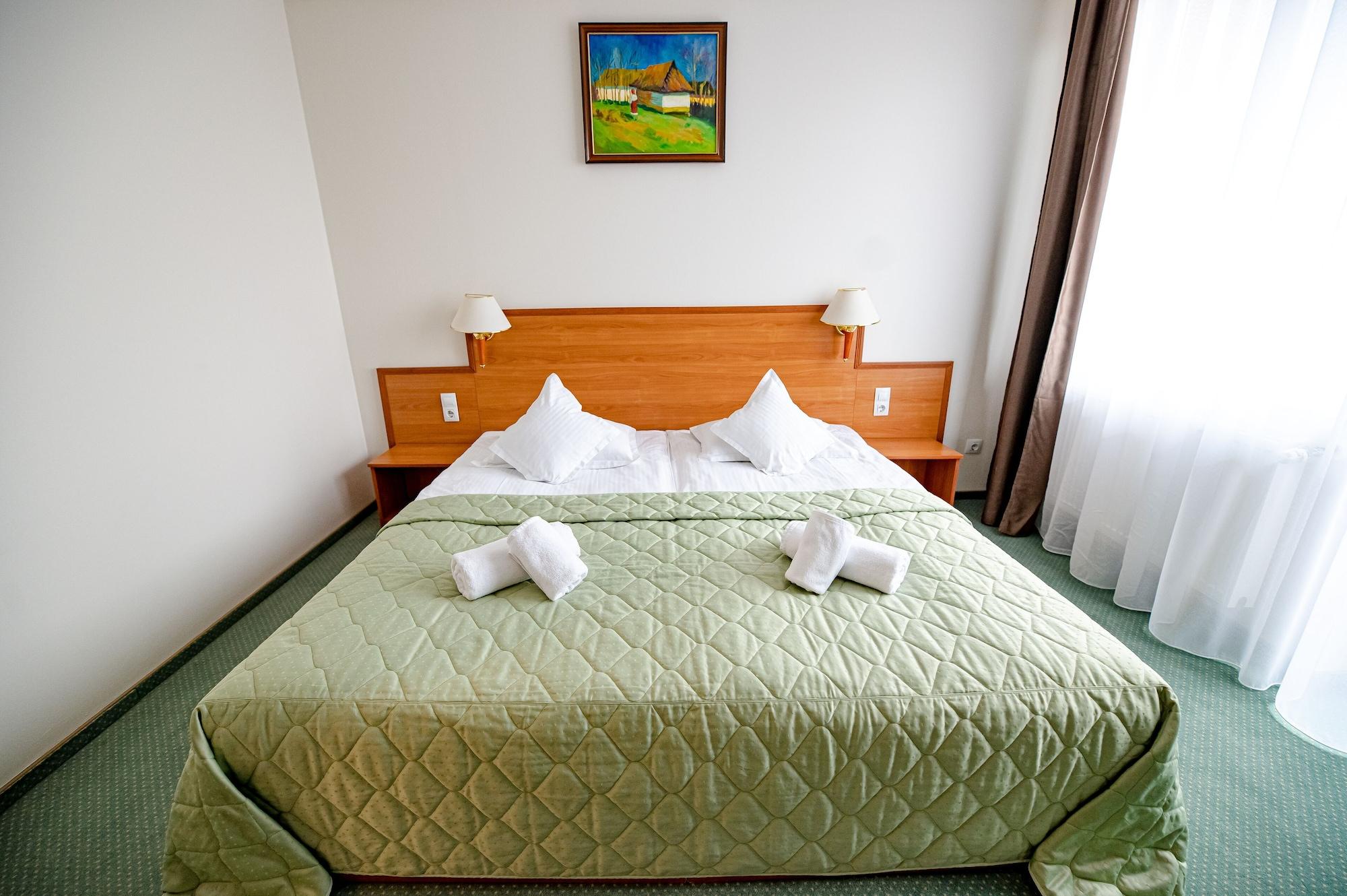 Hotel Rivulus Бая-Маре Экстерьер фото