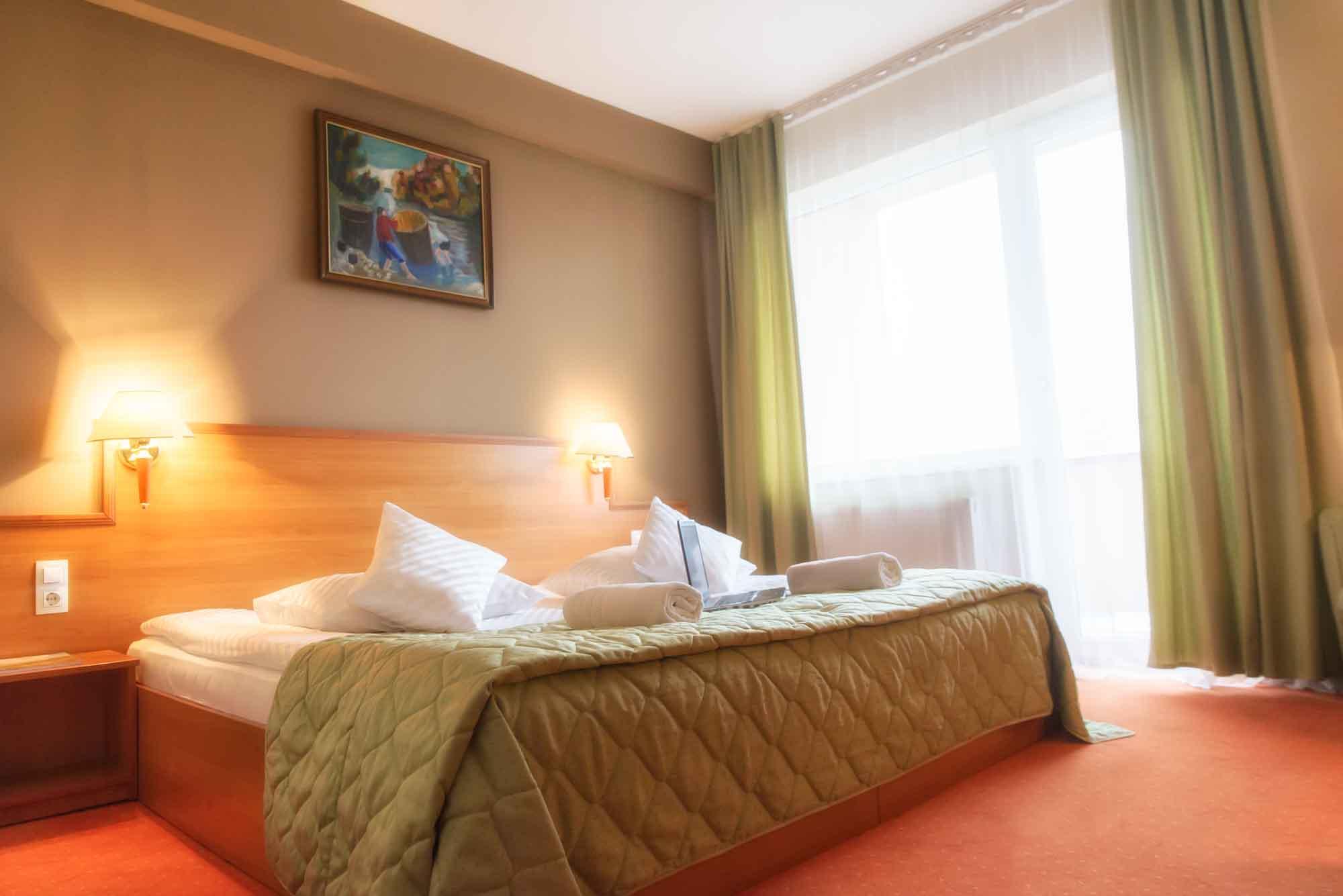 Hotel Rivulus Бая-Маре Экстерьер фото
