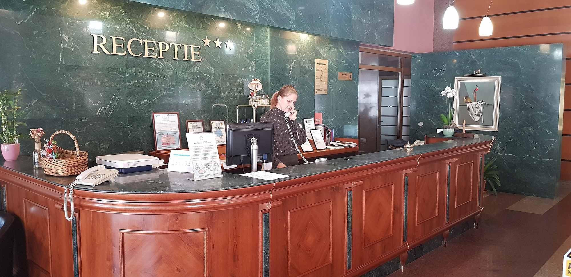 Hotel Rivulus Бая-Маре Экстерьер фото