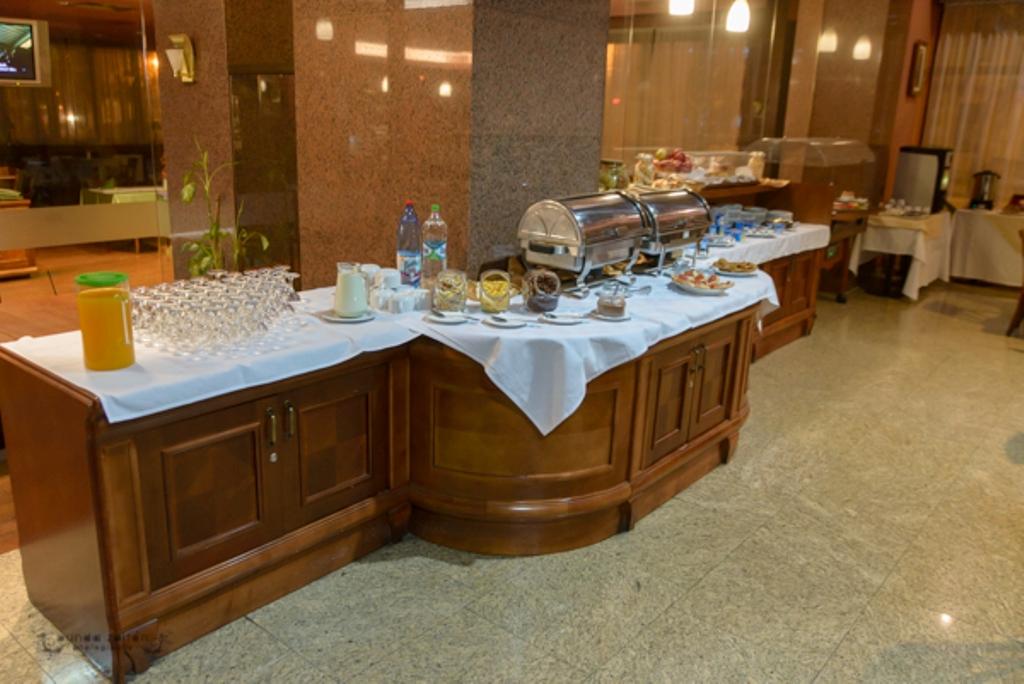 Hotel Rivulus Бая-Маре Экстерьер фото