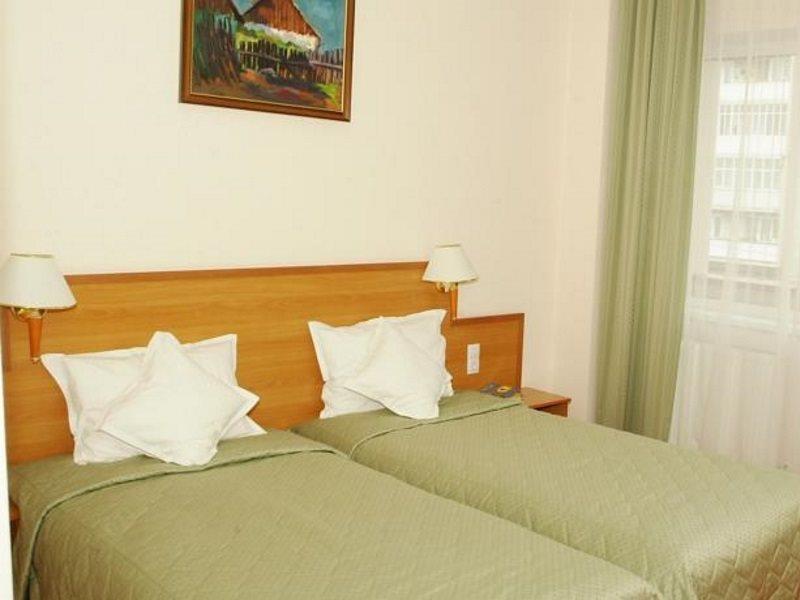 Hotel Rivulus Бая-Маре Экстерьер фото