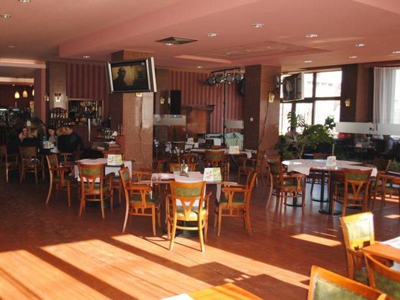 Hotel Rivulus Бая-Маре Экстерьер фото